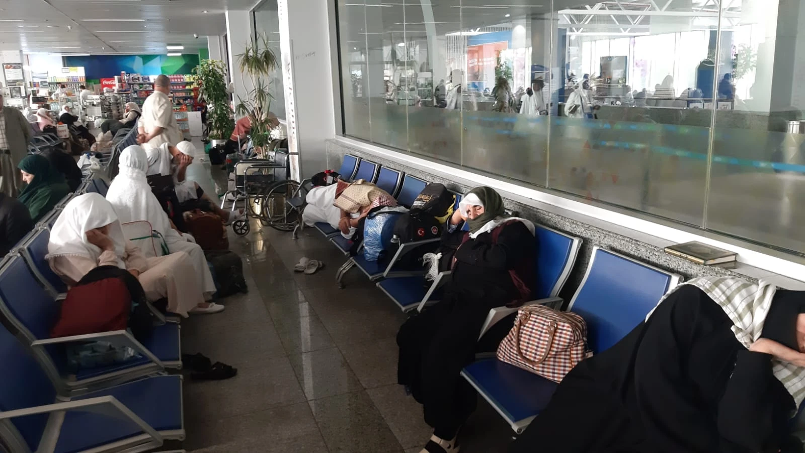 Şanlıurfalı hacılara bir şok daha! Endişeli bekleyiş...