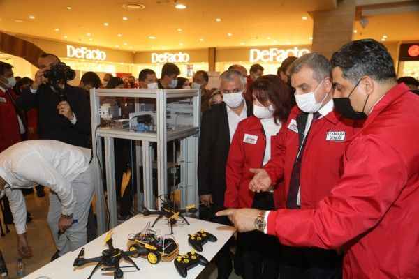 Urfalı gençler "Teknoloji Şenliğinde" ziyaretçileri gururlandırdı