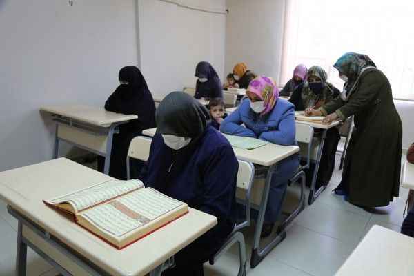 Haliliye Belediyesi kadınlara kurs veriyor