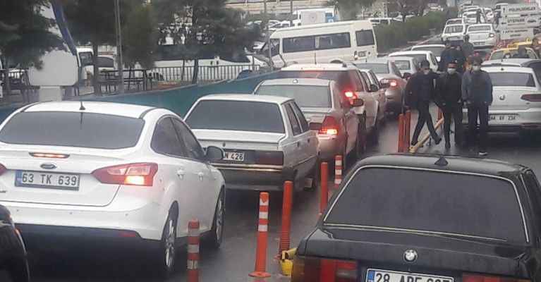 Şanlıurfa hastanelerinde tedirgin eden yoğunluk