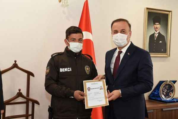 Şanlıurfa'da dikkatli bekçiler ödüllendirildi