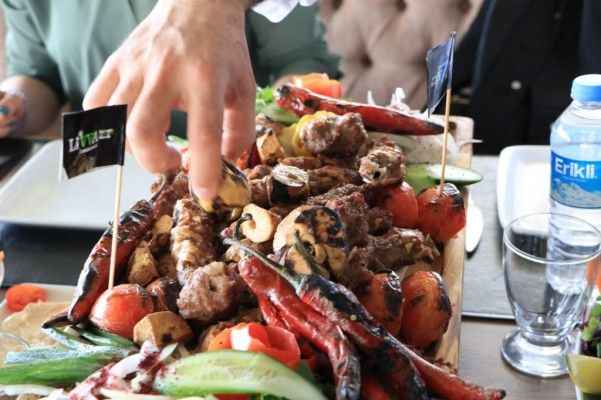 Keme kebabı Şanlıurfa’da gurmelerini bekliyor