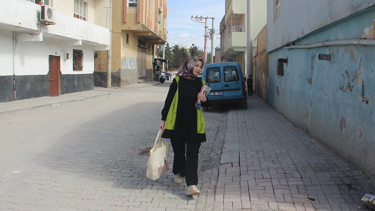 Şanlıurfa'da öğretmenden ezber bozan hareket! Gönülleri fethetti
