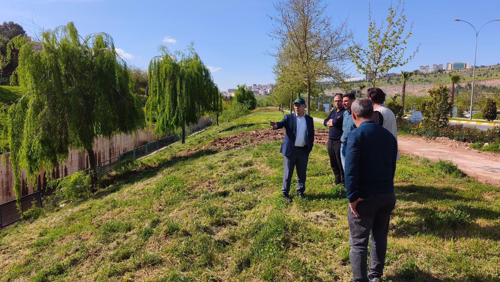 Şanlıurfa'da dereler de taştı sabır da: 3 yıldır bitmek bilmeyen çalışmalarını inceledi!