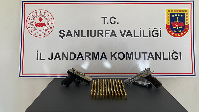 Düğünde silahlı maganda dehşeti!
