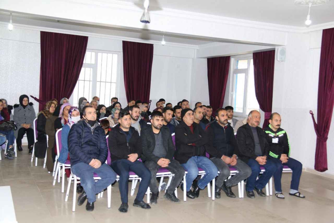 Bakımevi personeline engelli bireylerin ağız sağlığına ilişkin eğitim