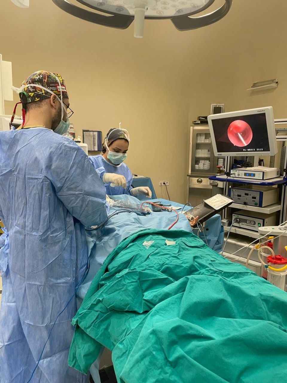 Doktor, hastaya nefes oldu