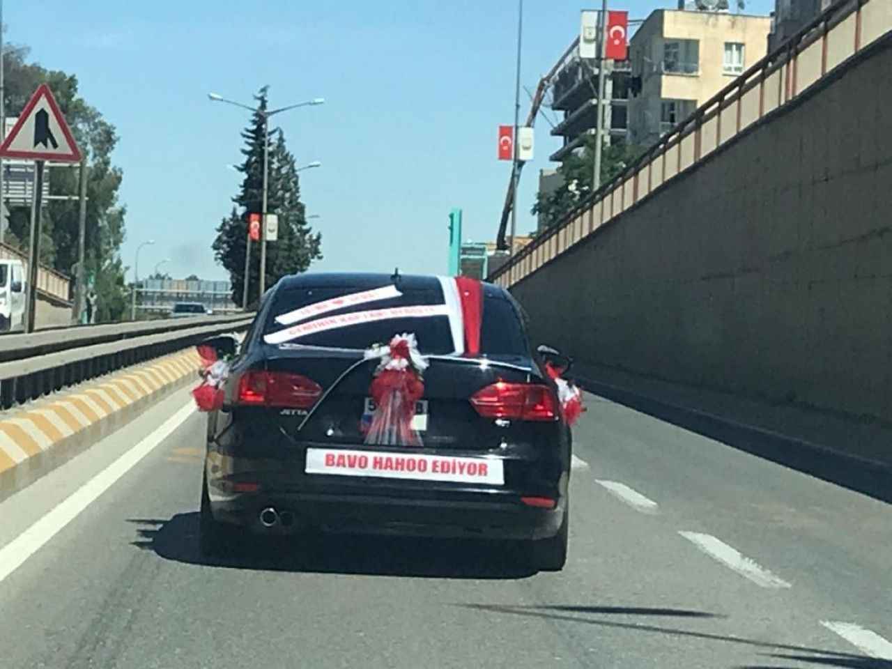 Urfa’da güldüren gelin arabası yazısı!