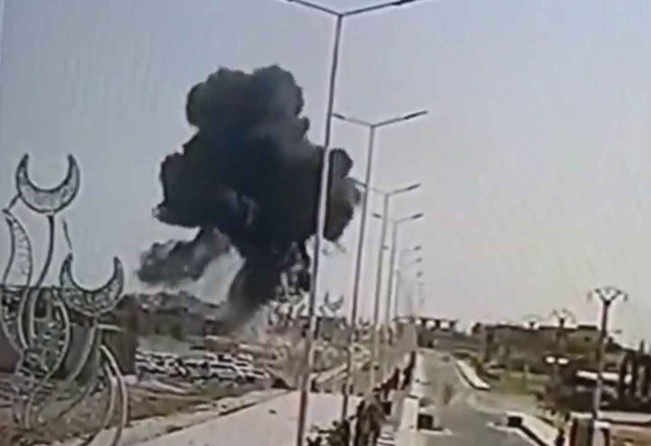 Urfa sınırındaki patlama anı kamerada!