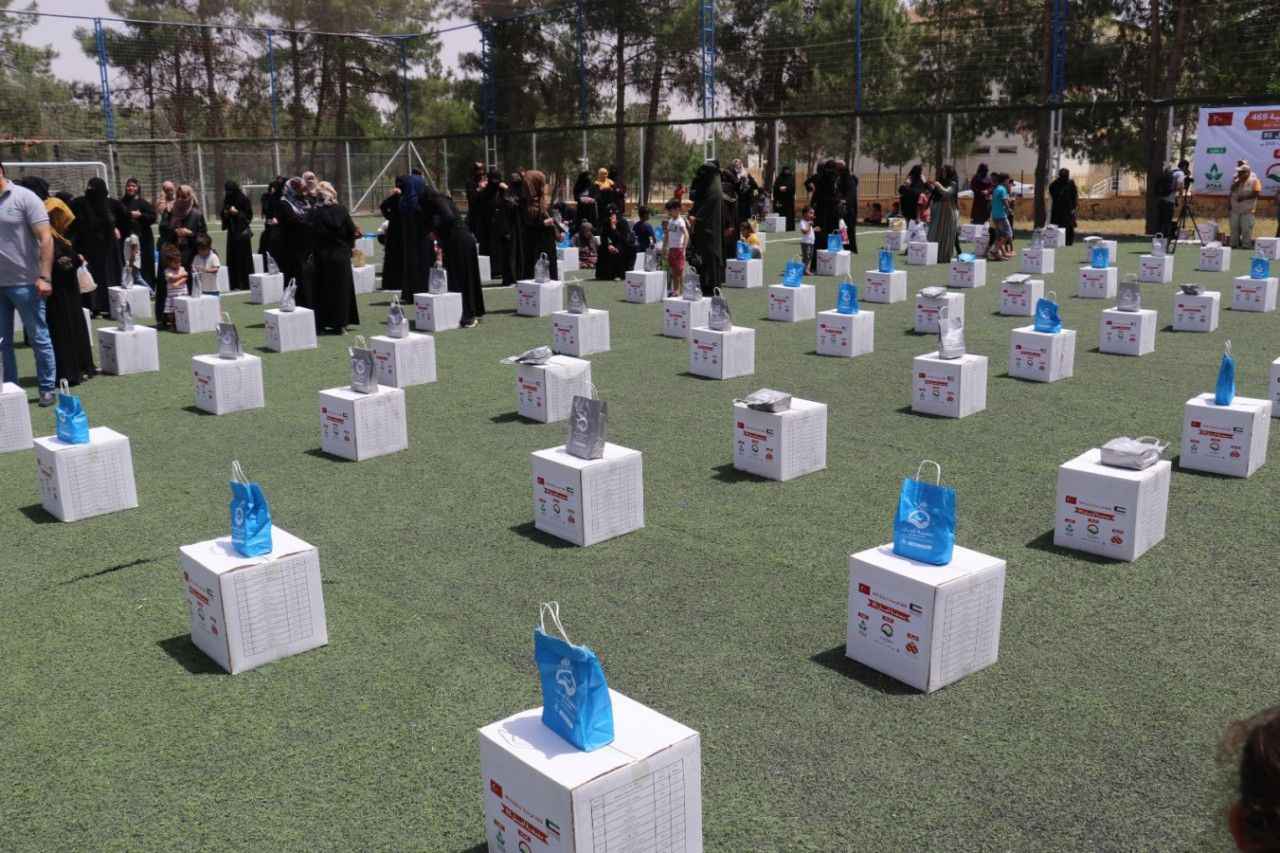 Akçakale’de ihtiyaç sahibi aileler unutulmadı