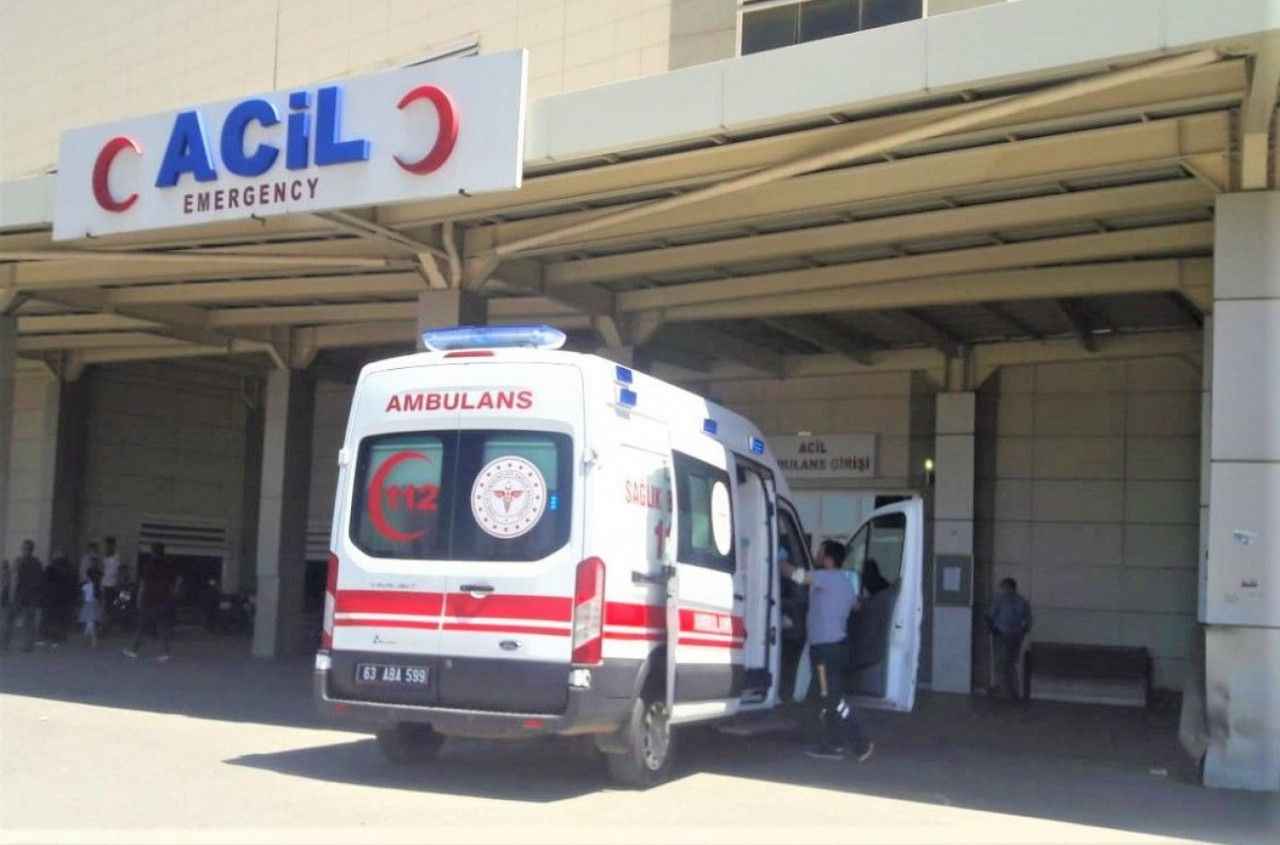 Üzerine akvaryum düşen çocuk hastanelik oldu!