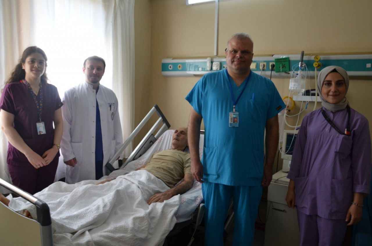 Urfa'da başarılı operasyon! ‘Yapay damar’ ile hayata tutundu