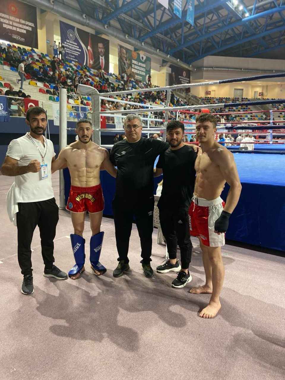 Haliliye'nin sporcuları altın madalyayla dönüyor