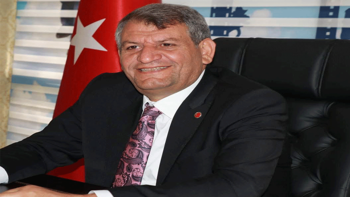 Başkan Ayhan: Vatan sevgisini her şeyin üstünde tutmuş büyük bir liderdir