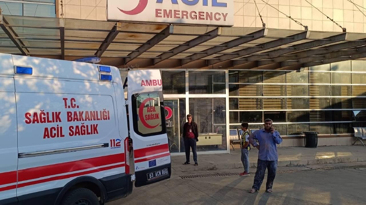 Bozova’da traktör devrildi: Yaralılar var