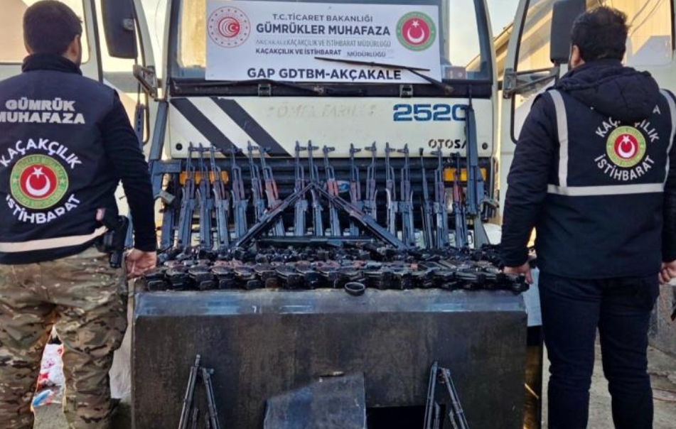Şanlıurfa'da gümrükte kaçakçılığa darbe: Uzun namlulu silahlar getirmiş!