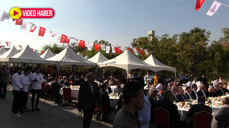 Bu yıl da unutulmadı!  Urfa’nın manevi sahibi için yüzlerce kişi akın etti