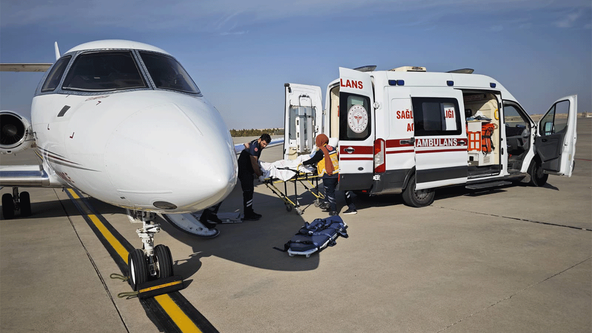 Şanlıurfa’da yatan hasta uçakla İstanbul’a götürüldü