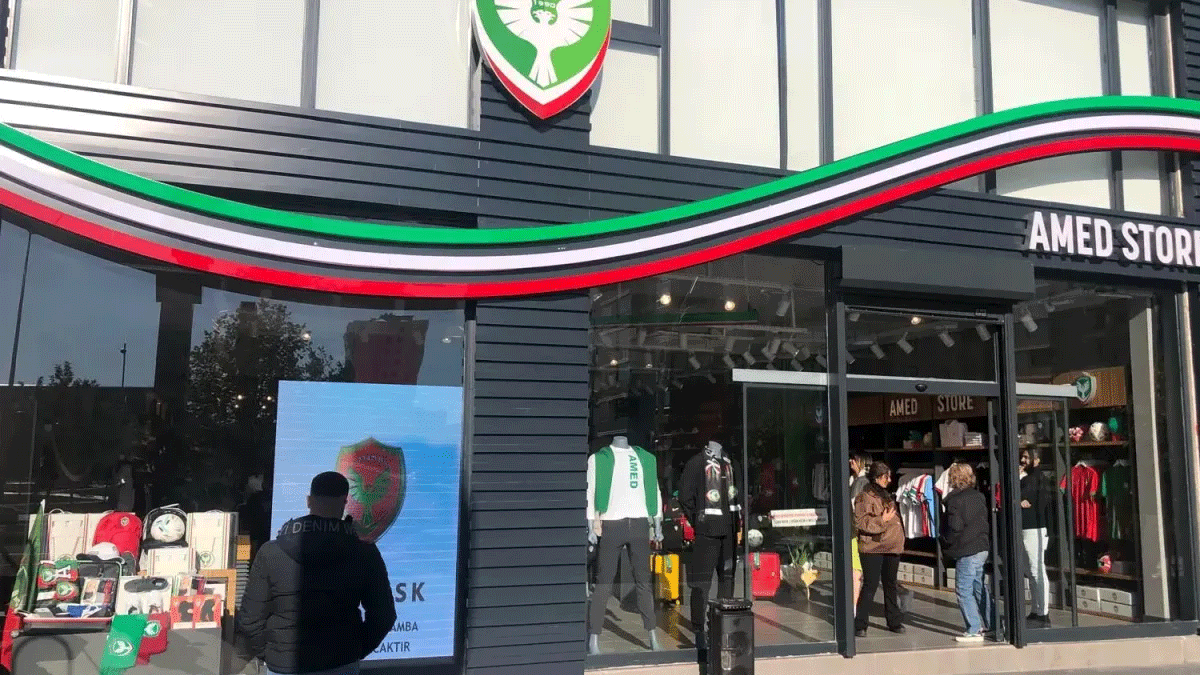 Amedspor’dan Avrupa’da ilk mağaza hamlesi