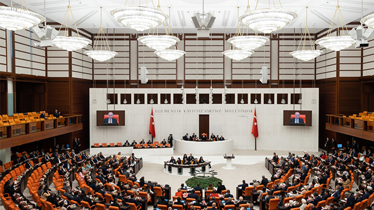 Ankara kulislerinde bomba iddia: 3 vekil daha AK Parti’ye geçiyor…