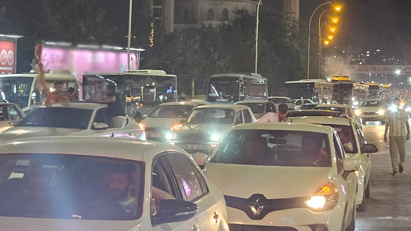 Araç kullanan herkesi ilgilendiriyor! Büyük risk taşıyor