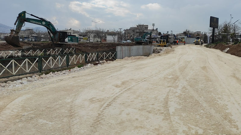 Şanlıurfa'da stadyum ve spor salonuna ulaşım kolaylaşıyor! Asfalt çalışmaları başladı