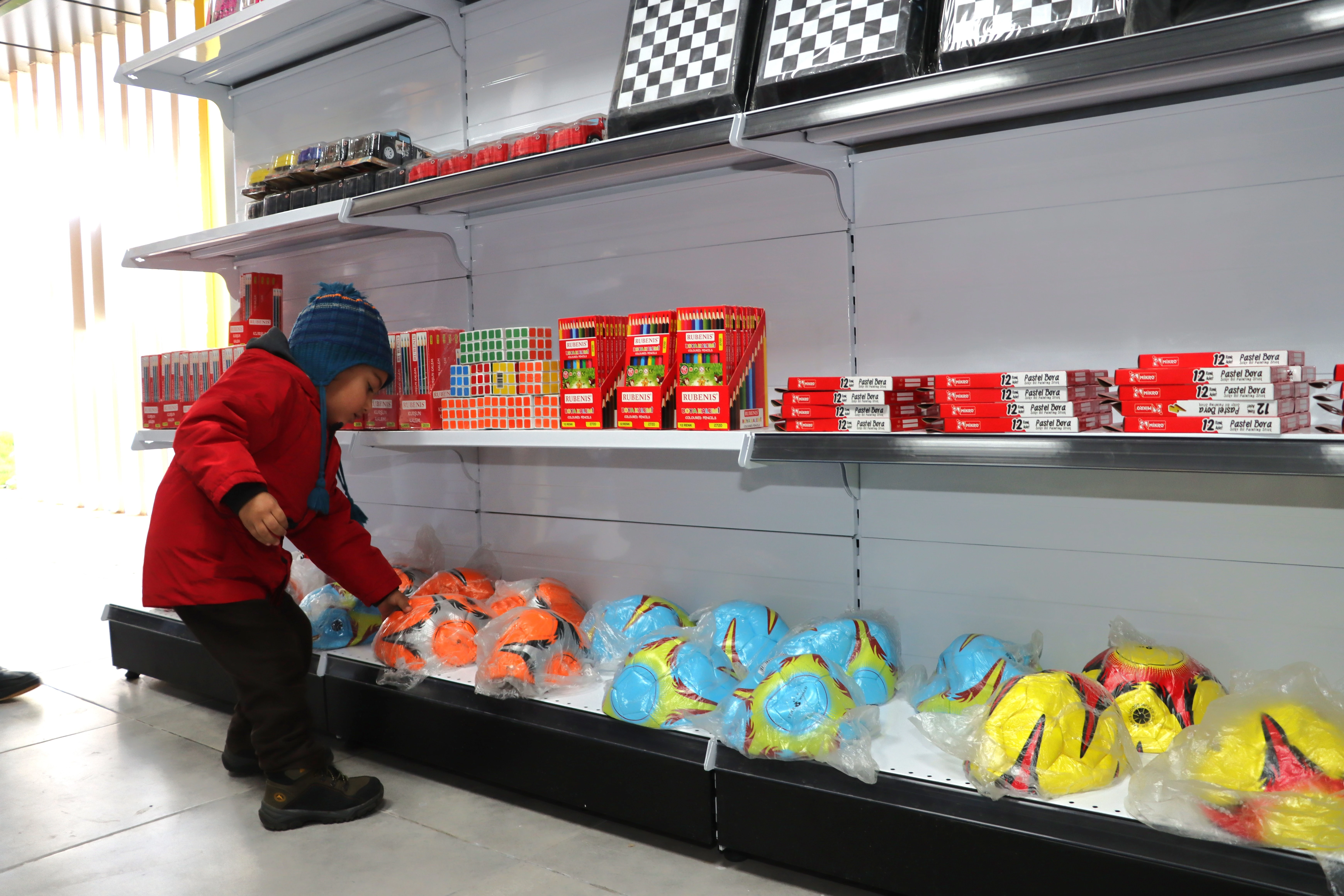 Karaköprü’de atıklar deterjan ve oyuncaklara hayat veriyor