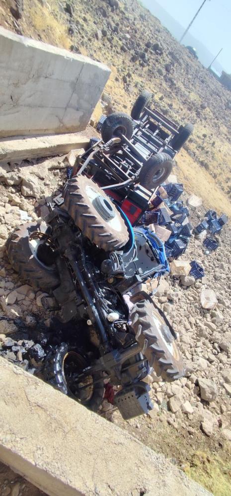 Siverek'te traktör köprüden uçtu! Yaralı var