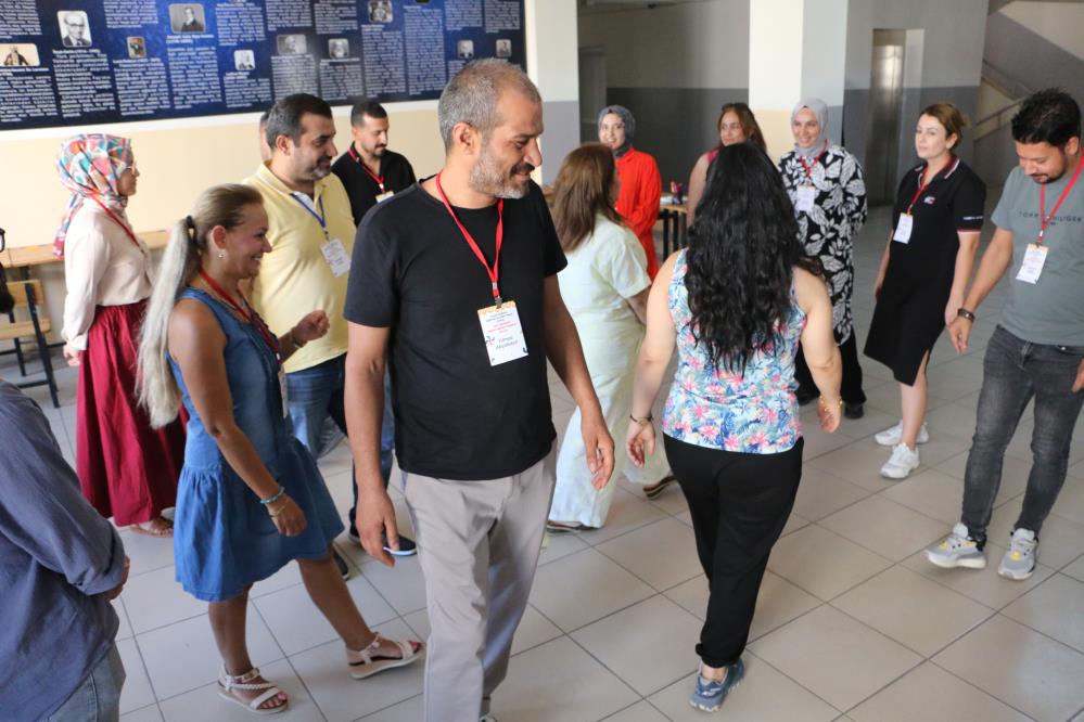 Şanlıurfa'daki köy okullarında değişim rüzgarı başlıyor: Öğretmenlere yenilikçi eğitim