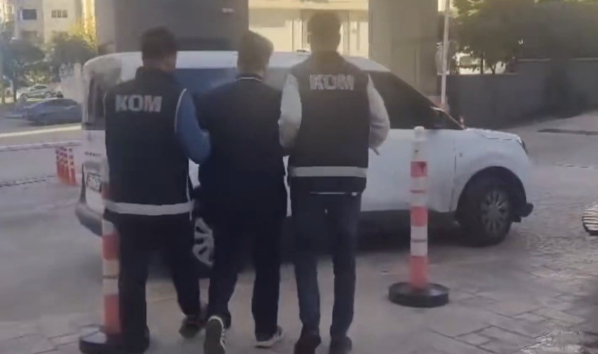 30 milyon TL’lik usulsüz reçete operasyonu! Çok sayıda gözaltı...