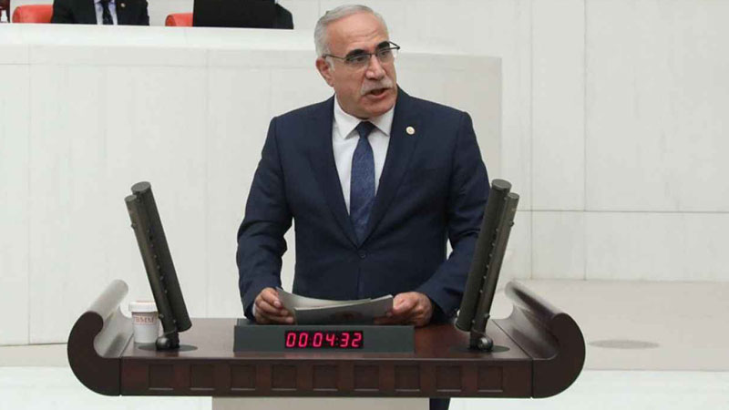 Eski Şanlıurfa milletvekilinin kardeşi trafik kazası geçirdi