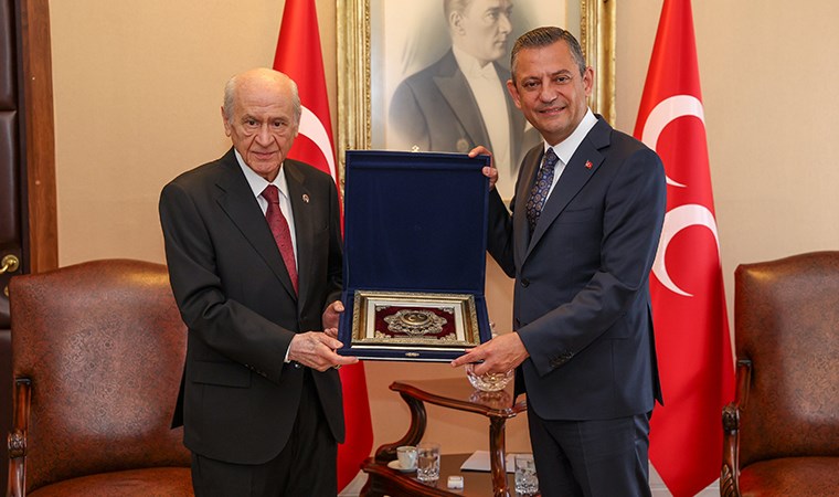 Özgür Özel'den Devlet Bahçeli'ye ziyaret