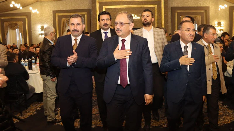 Bakan Özhaseki: Doğru belediyelerin elinde olan şehirlerimiz ileriye doğru gidecektir