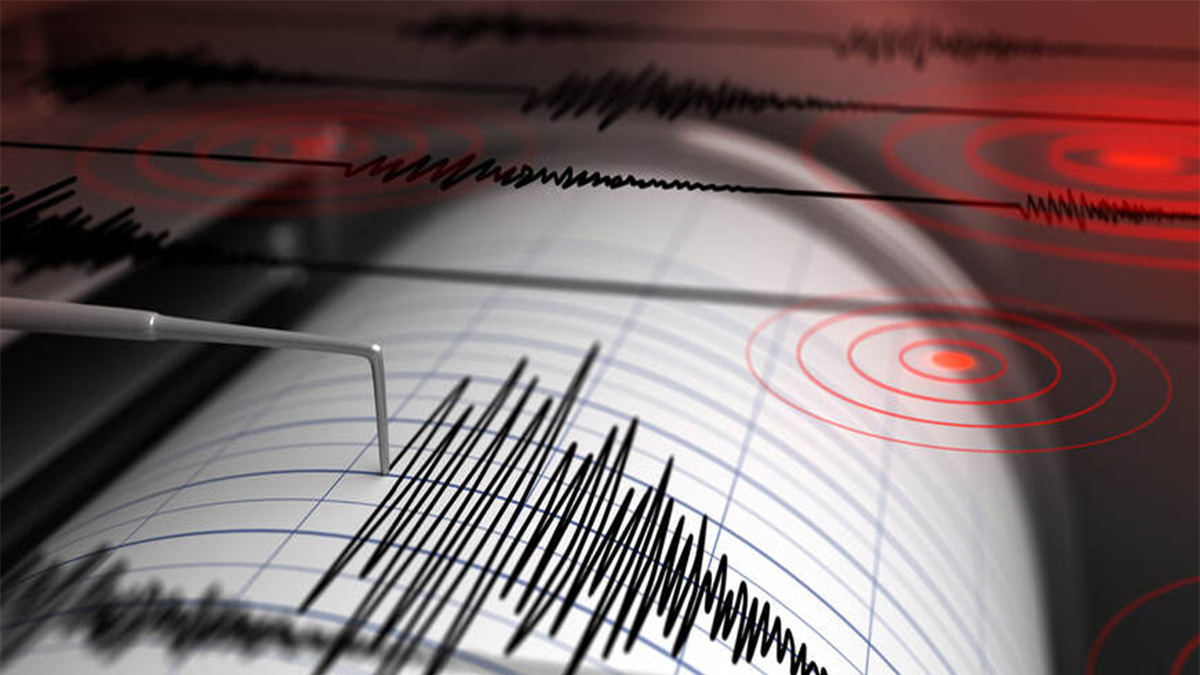 Balıkesir Sındırgı'da akşam saatlerinde korkutan deprem