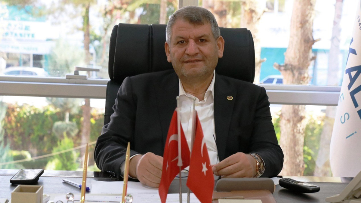 Başkan Ayhan: Tarihin en büyük kazanımı Cumhuriyettir