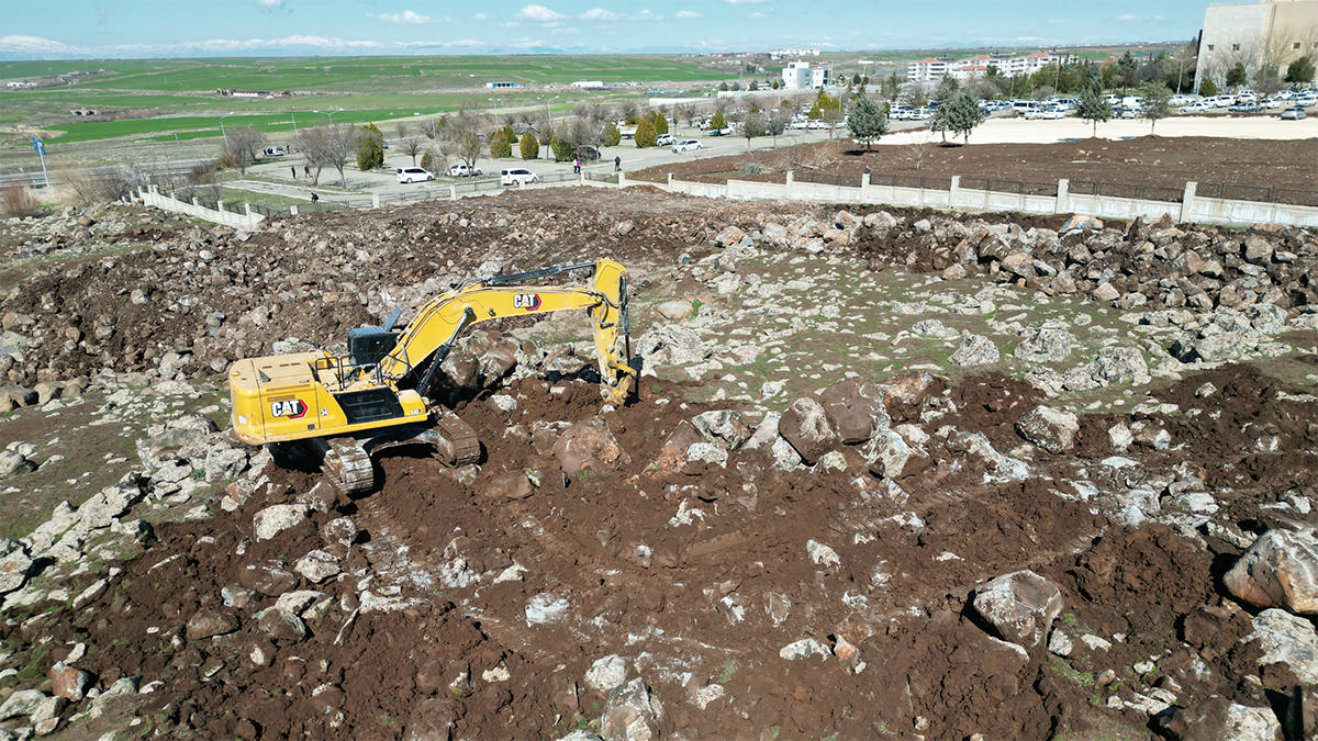 Siverek’te sağlık yatırımı başladı: İlk kazma vuruldu!