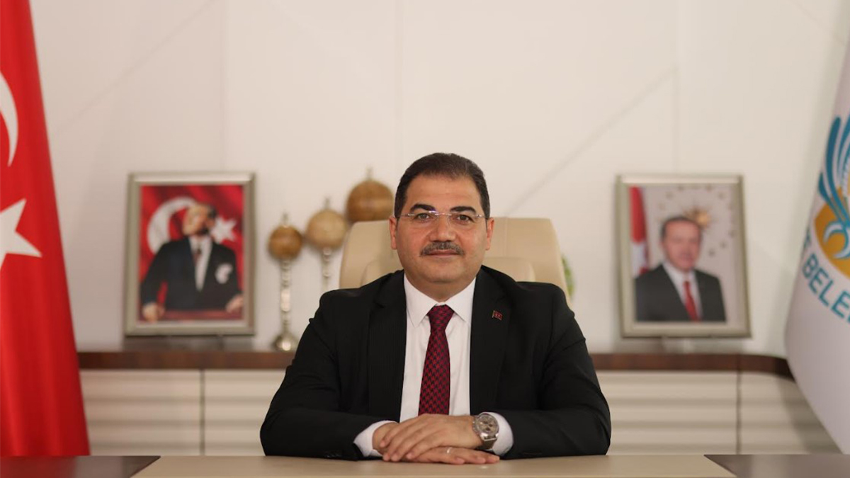 Başkan Canpolat: Cumhuriyet Bayramı yeniden dirilişin simgesidir