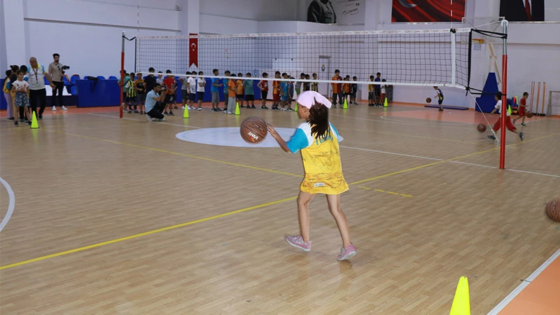 Şanlıurfalı çocuklar tatilini sporla geçiriyor