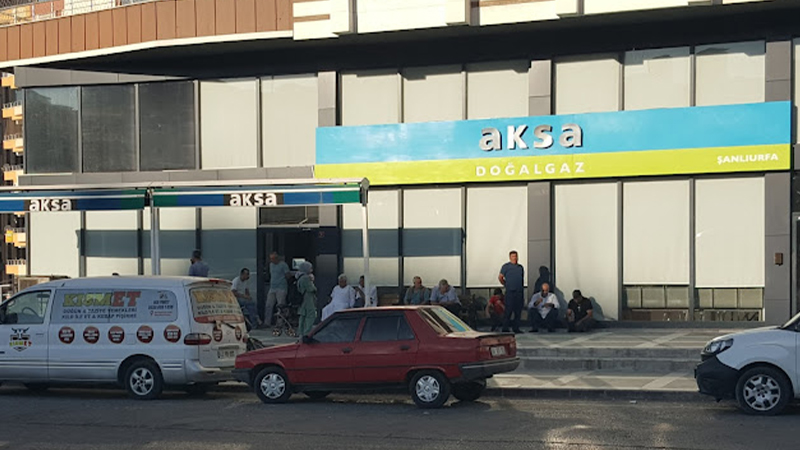 Aksa Doğalgaz'ın şube sayısı ikiye çıksa da kuyruk çilesi bitmiyor