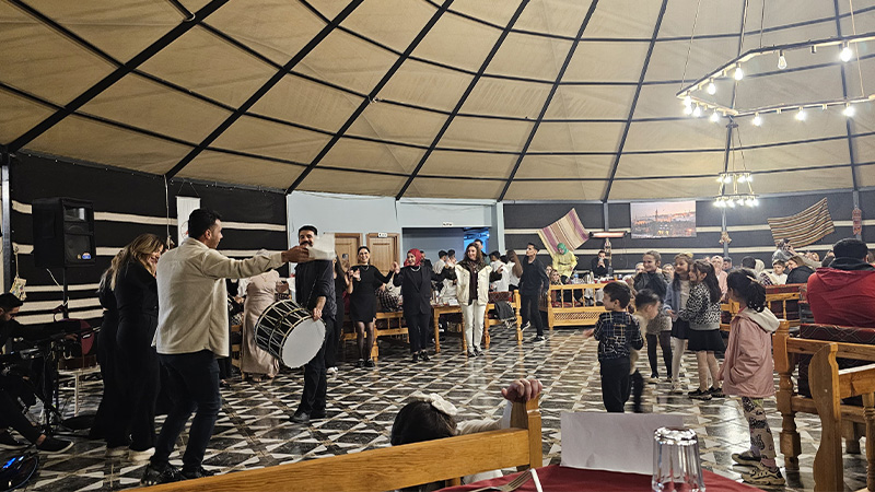 Şanlıurfa’da yağmur en çok onlara yaradı! Mekanlar dolup taştı