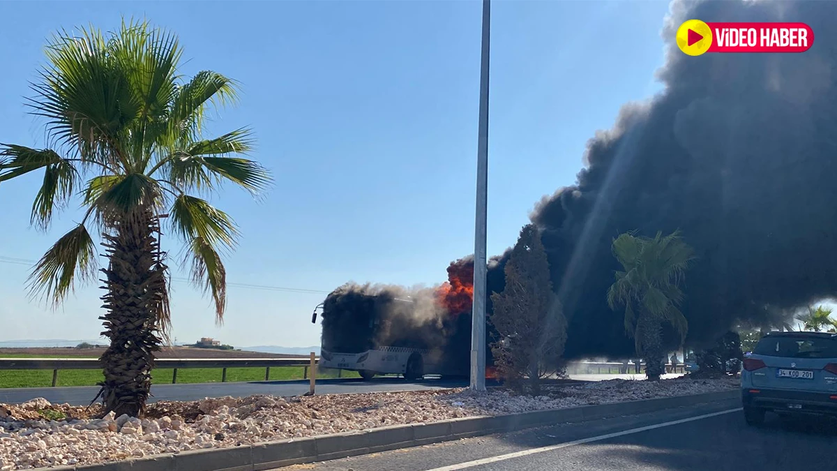 Şanlıurfa'da belediye otobüsü alev alev yandı: Faciadan kıl payı kurtuldular!