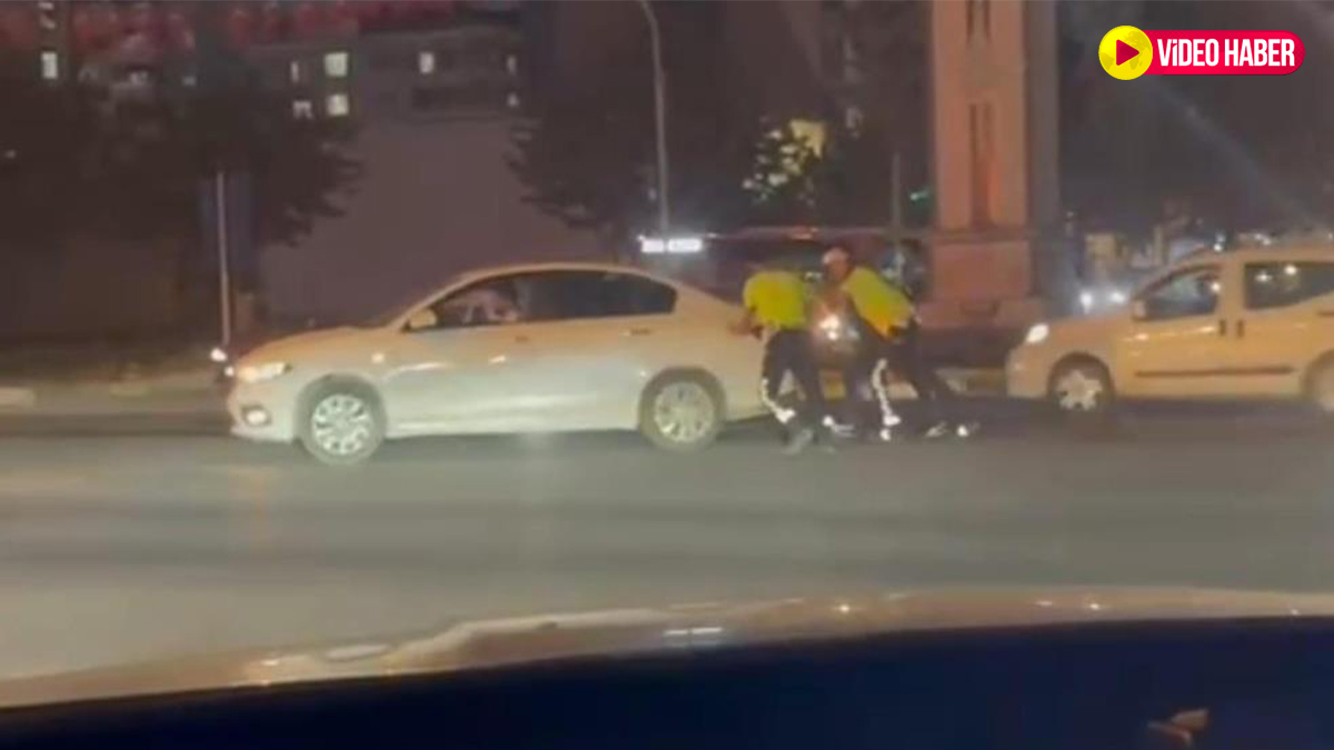 Şanlıurfa'da aracı bozulan sürücünün yardımına polisler yetişti