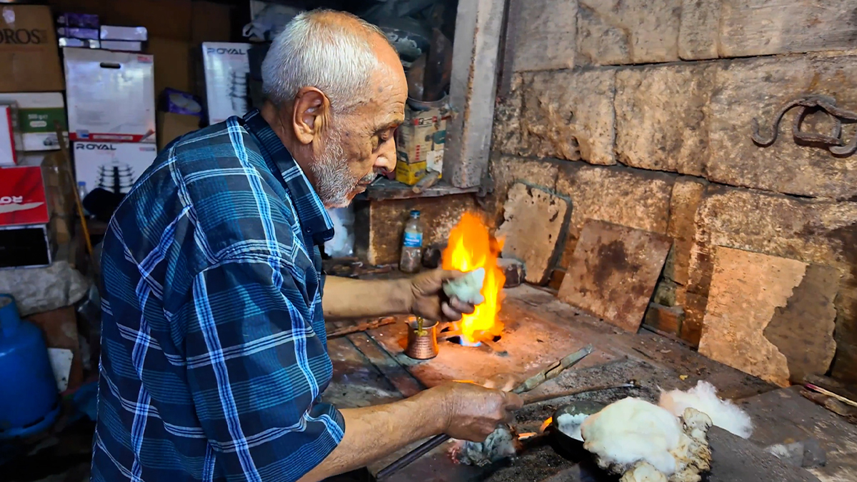 Şanlıurfa’da asırlık mesleğin son temsilcisi