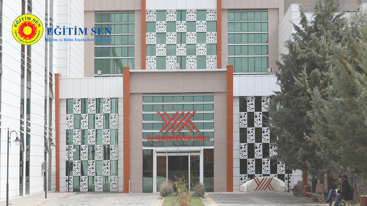 Eğitim Sen Şanlıurfa: YÖK 44 yıldır üniversiteleri baskı altında tutuyor