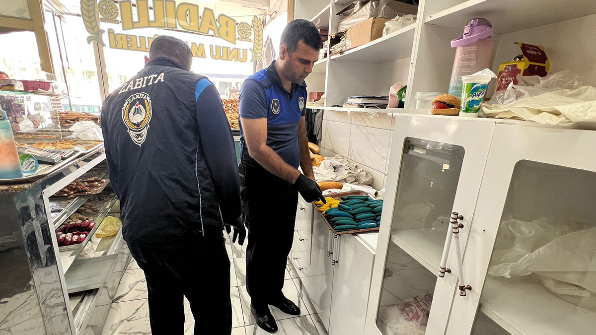 Eyyübiye'de denetimler sıkılaştı: Kilolarca ürün imha edildi