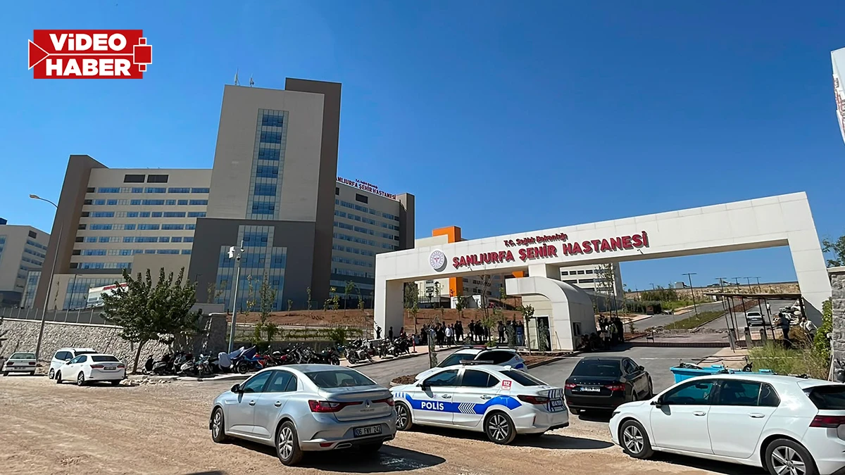 Şanlıurfa Şehir Hastanesi’ndeki kriz devam ediyor: Polis barikat kurdu!