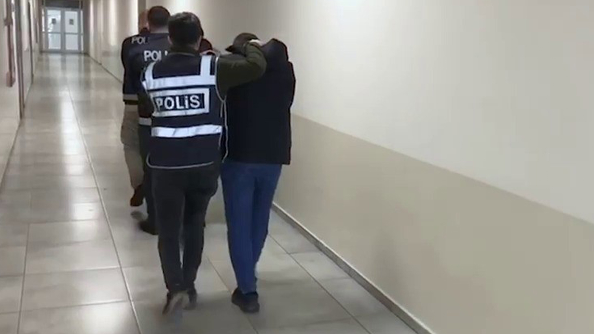 ''Başkomiserim'' yalanıyla 20 milyonluk vurgun yaptılar! Şanlıurfa'da yakalandılar...