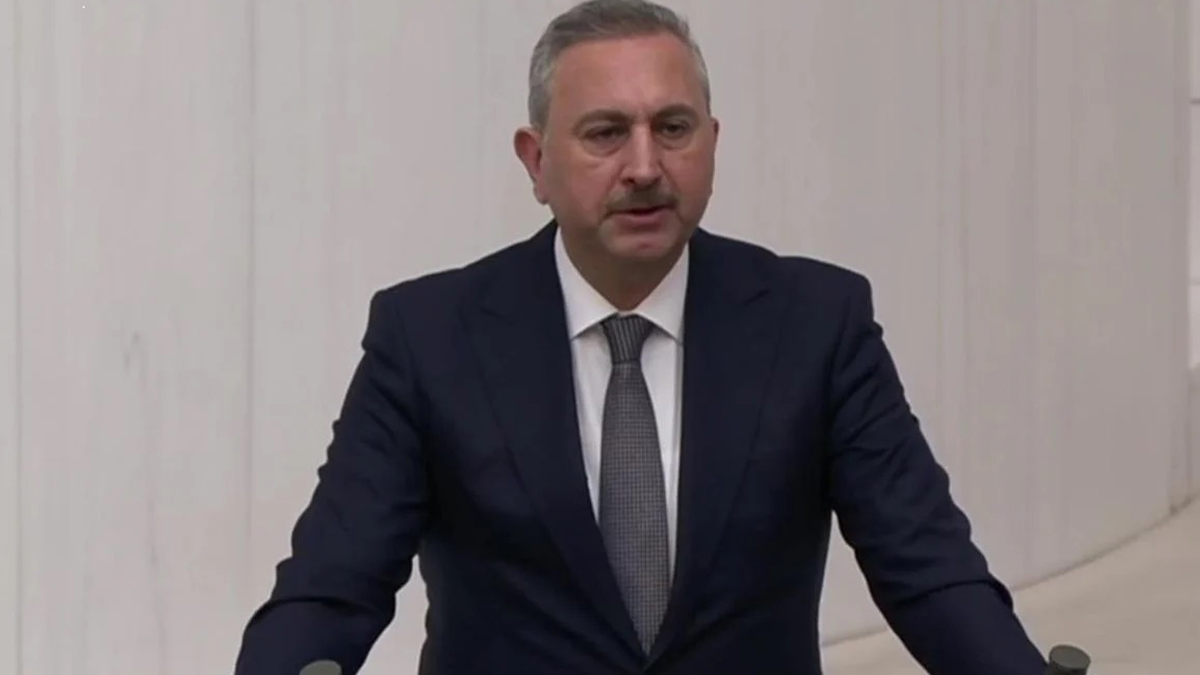 Ak Parti Milletvekili Gül'den 'Çerçeve Yasa' açıklaması : Kürtçe bu coğrafyanın asli dilidir