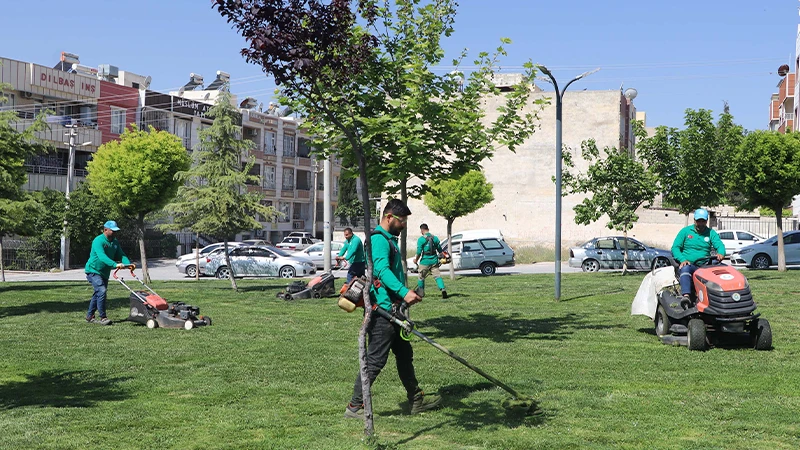Şanlıurfa’da  parklar yaza hazırlanıyor
