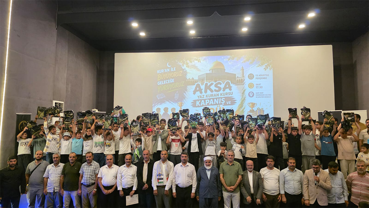 Şanlıurfa'da Aksa Yaz Kur’an Kursu’nda ödül heyecanı